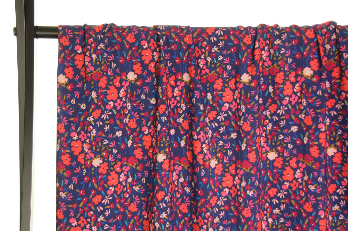 Viscose 'dark blue red flowers'   - Atelier Jupe -